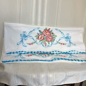 Pair of vintage pillowcases Hand embroidery and crochet edging‎